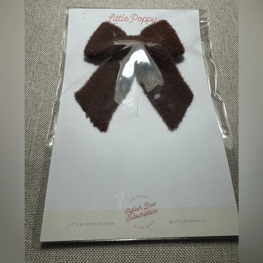 Little Poppy Co - Brown Fuzzy Bow Clip